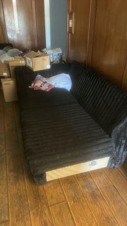 Black cloud comfy couch