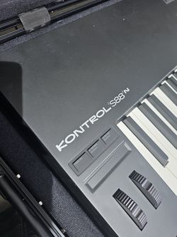 Native Instruments Komplete 88 keys