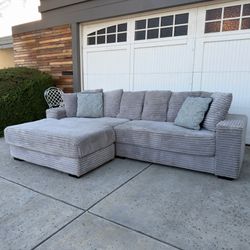 🚚 FREE DELIVERY Gray Sectional Couch Sofa