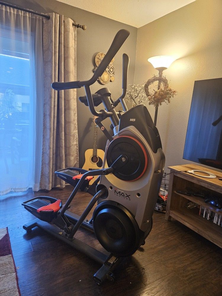 Bowflex MAX Trainer M5