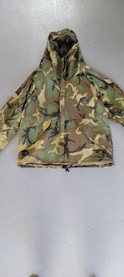 Lrg CAMOUFLAGE HUNTING WEAR