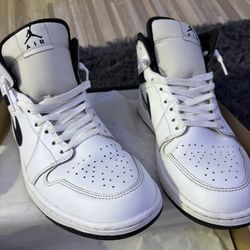 Air Jordan 1 Mids