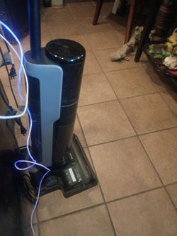 Dreamer wet & dry vac self cleaning tile vacuum