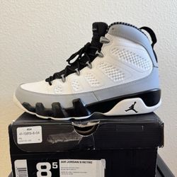 Jordan 9 Retro ‘Barons’ Size 8.5 Men’s $220 VNDS (Worn Once) Like New