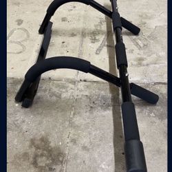 Pull Up Bar
