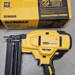 Used Dewalt 20V MAX XR 18 GA. Brad Nailer