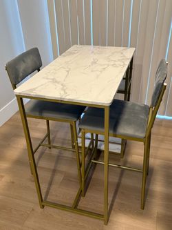 Small Hightop Dining Table