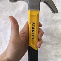 Stanley 16 Oz Curve Claw Fiberglass Hammer STHT51511