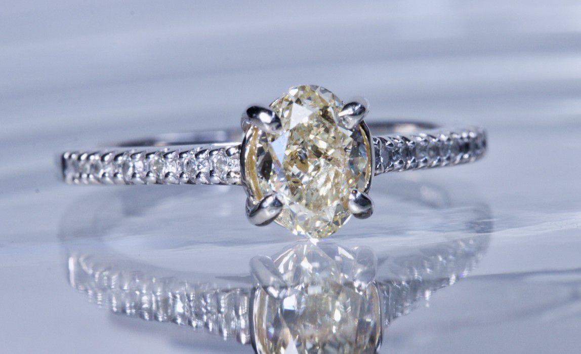 14K WG 1.02CT Natural FANCY INTENSE YELLOW Oval cut Diamond engagement ring Appraised $6400