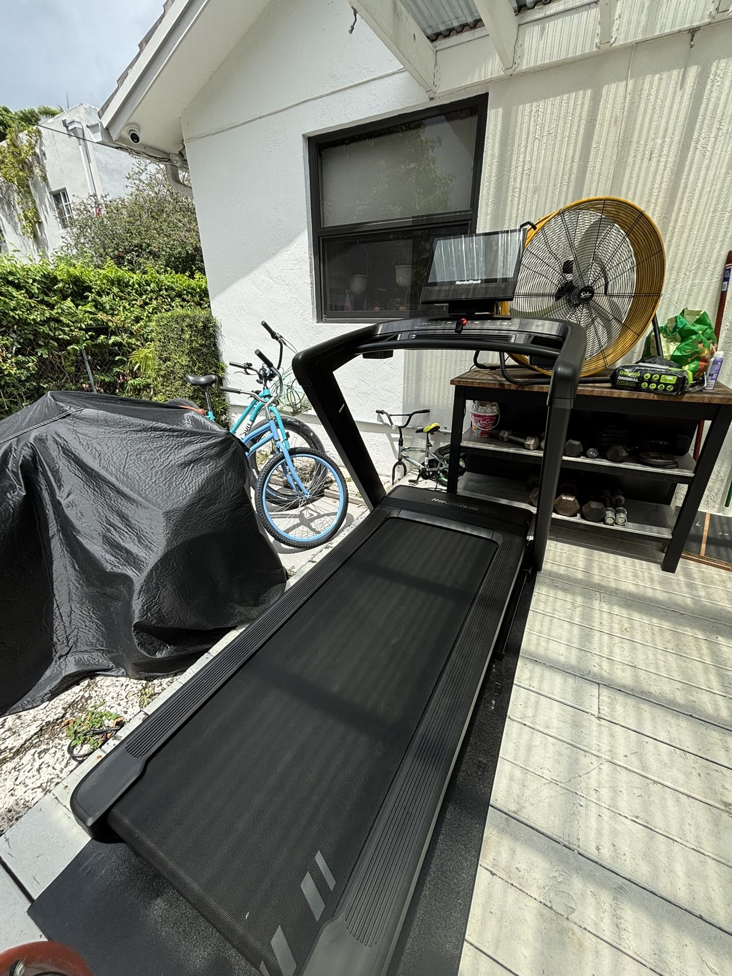 NordicTrack Commercial 1750