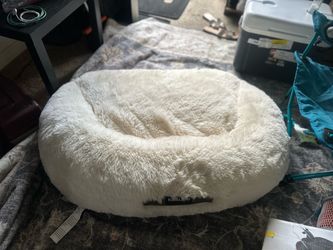 Kirkland Plush Round Pet Bed