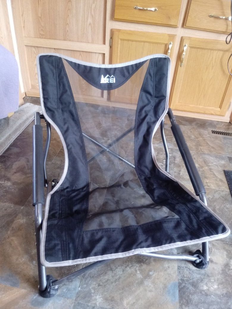 Rei stowaway on sale low chair