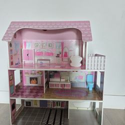 Wooden Dollhouse 