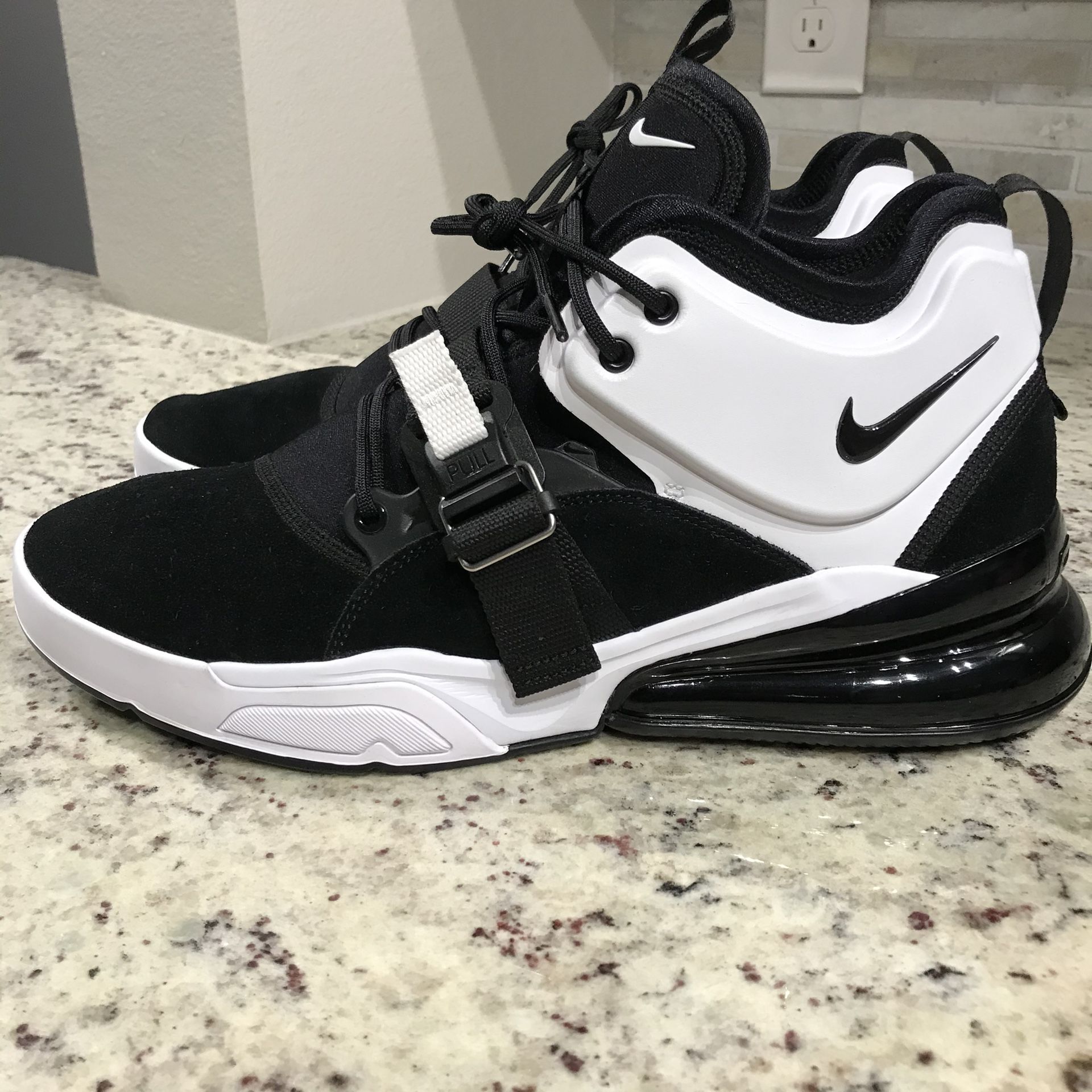 🆕 BRAND NEW Nike Air Force 270 Shoes