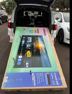85 Samsung Smart 4K HDTV $55 down on Financing free delivery six month warranty 120 Hz