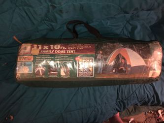 11 X 10 Dome Tent  Excellent Shape  35$ Obo