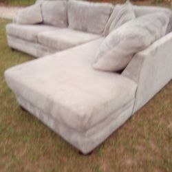 Rooms To Go Cindy Crawford Sectional Sofa