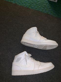 Nike Jordan high tops very clean