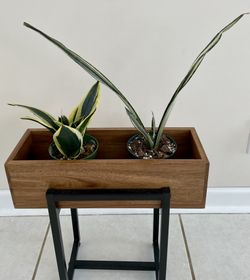 Planter, Raised Wooden Planter Stand NEW 16x15x5 Plants Not Included