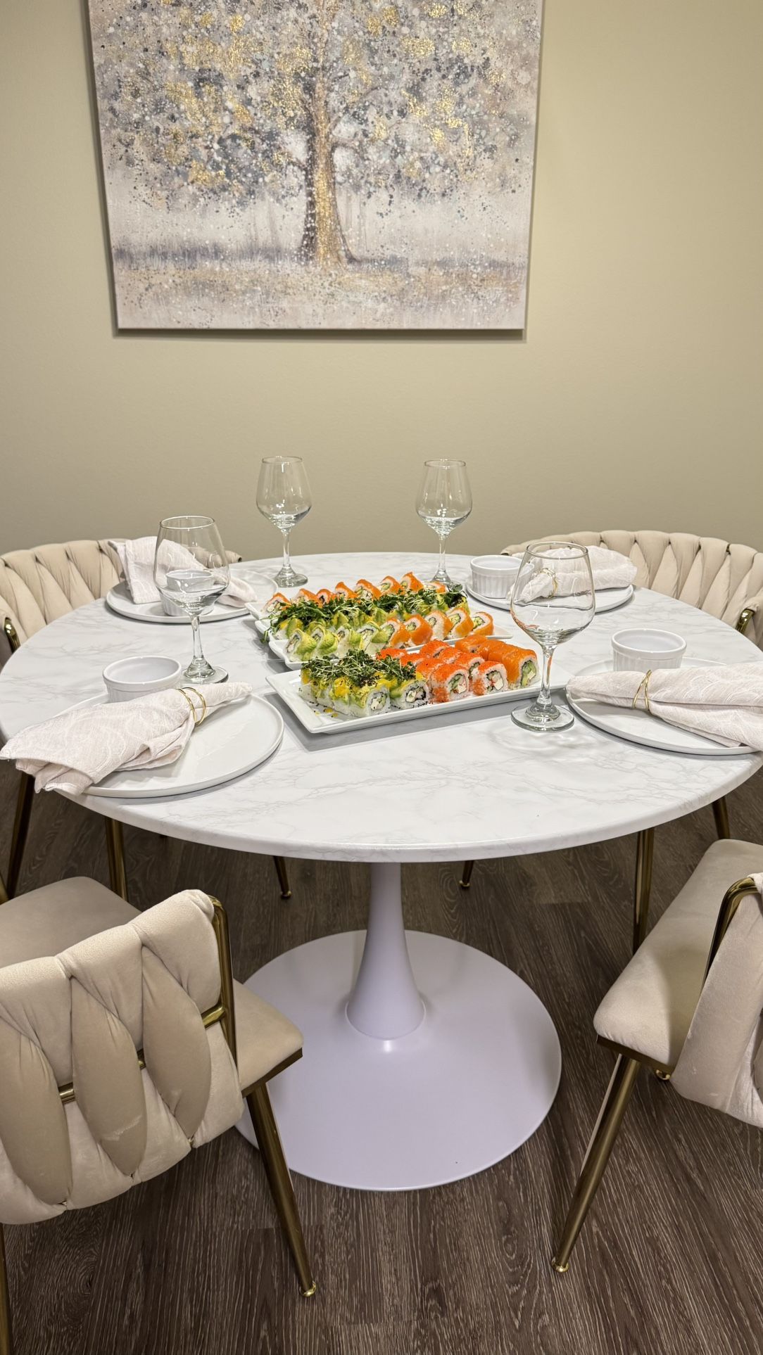 Table with chairs! Table laminated, not a stone!!! 4 chairs.