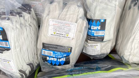Guantes de piel.