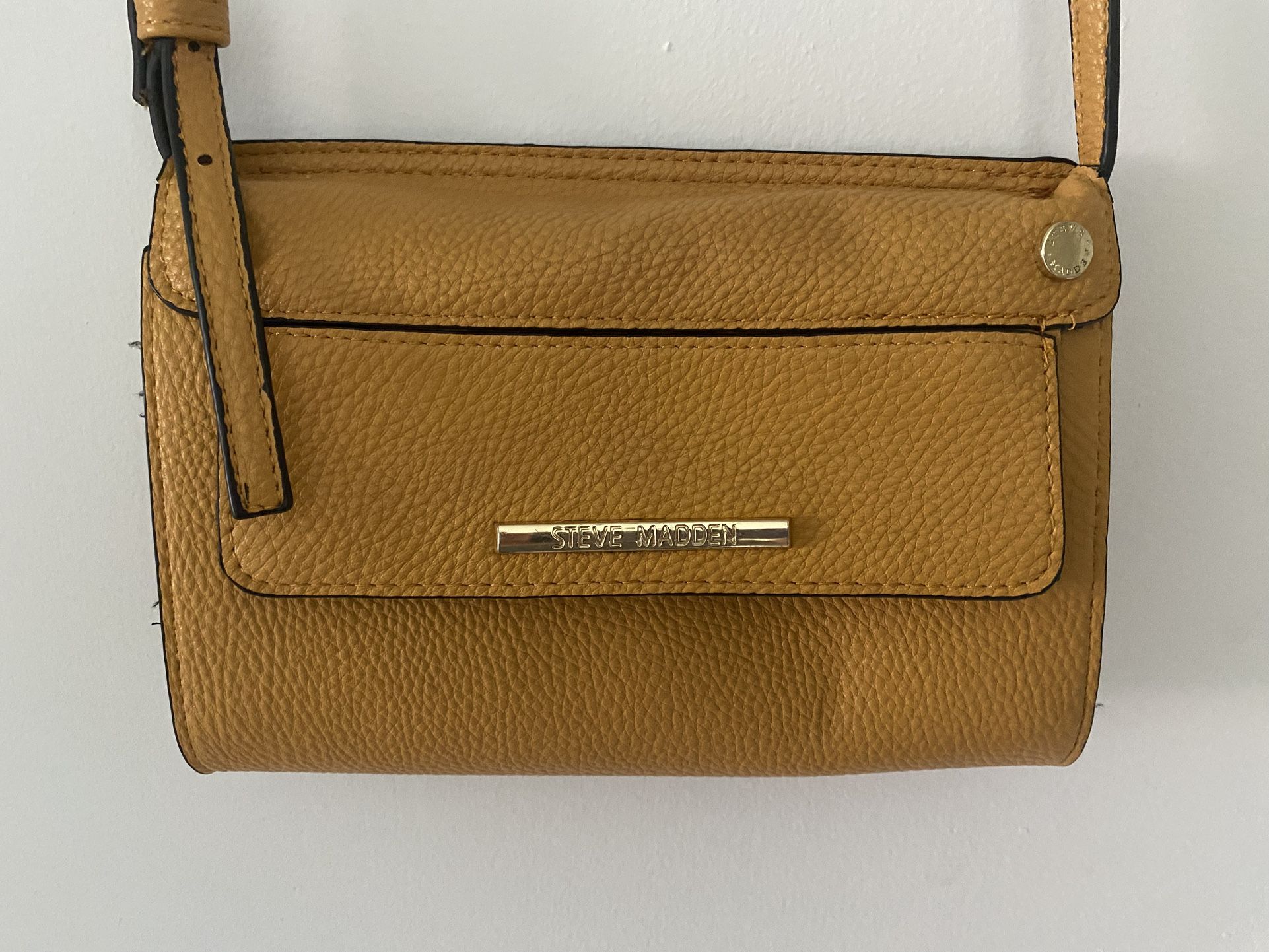 👜Steve Madden Crossbody Bag - Mustard Yellow