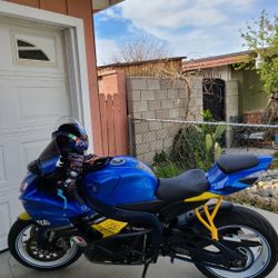 Suzuki Gsx R600 