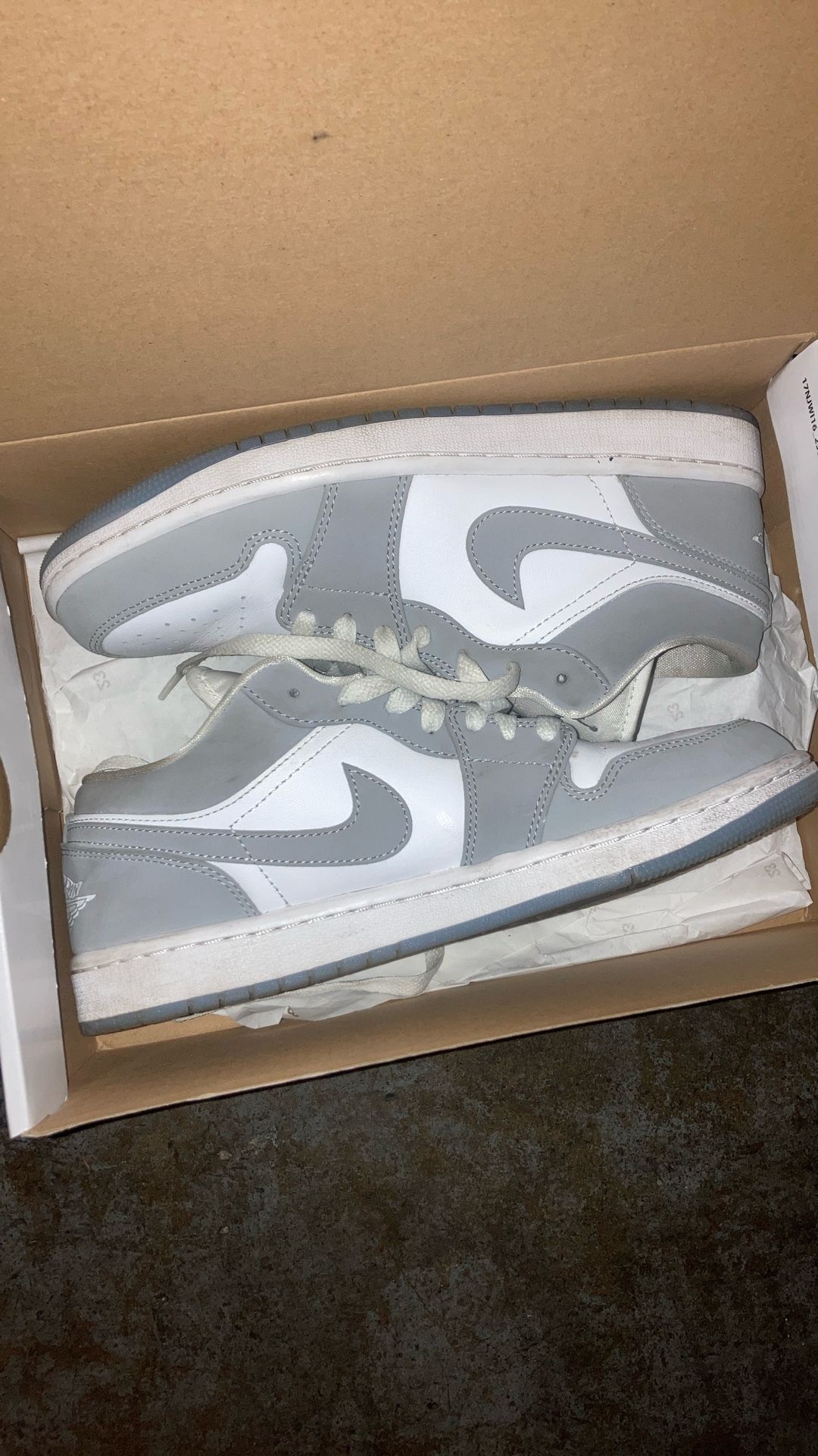 Womens Jordan 1 low