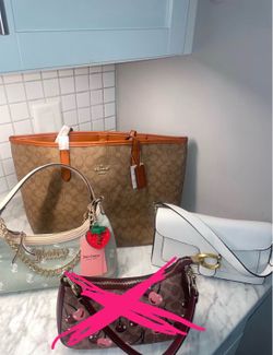 COACH PURSES