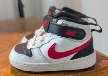 Nike Court Borough Mid 2 toddler size 5C