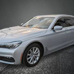 2018 BMW 740i