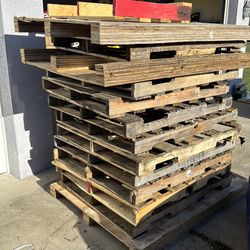 Free Pallets (Must Take All)