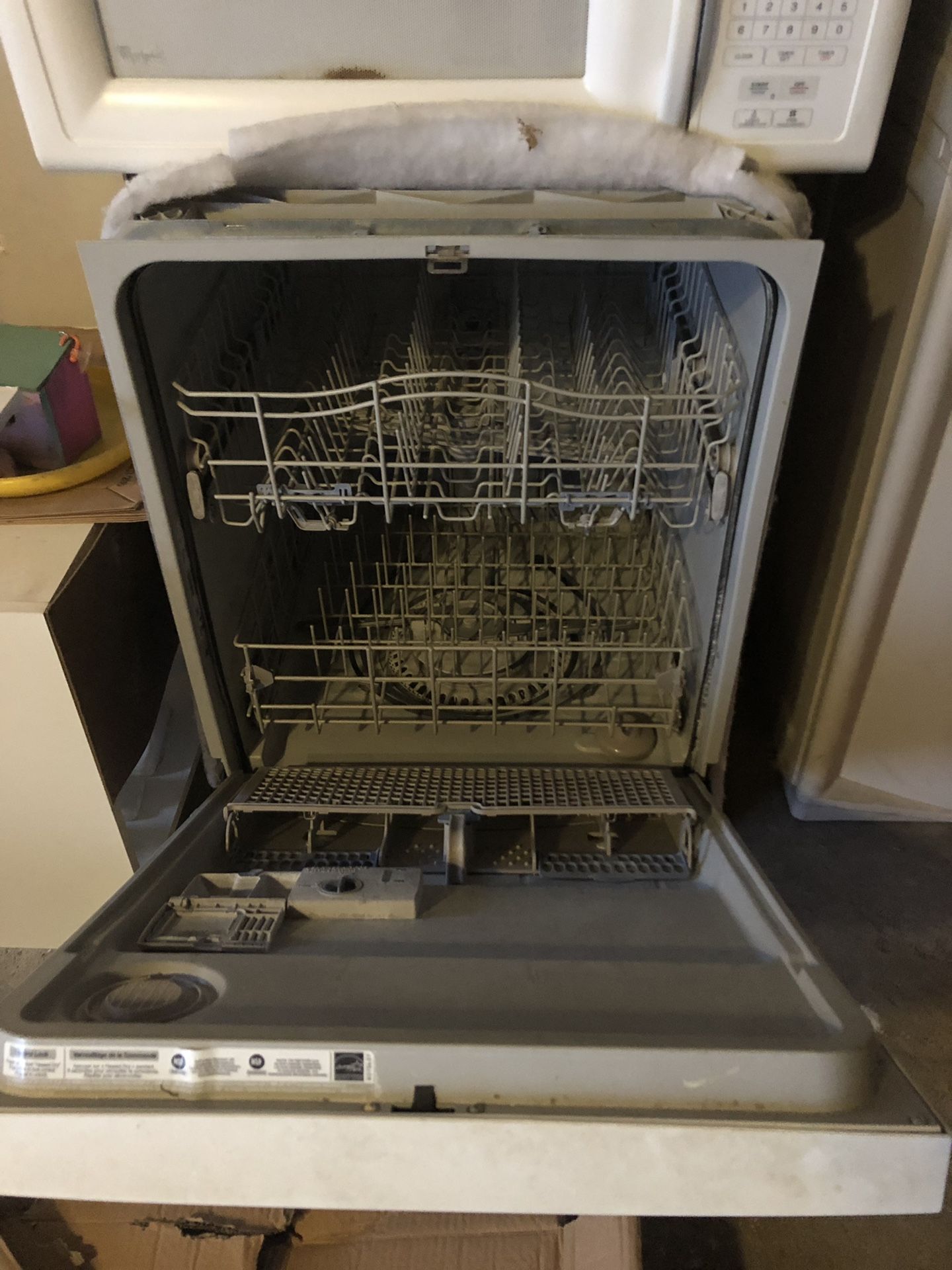 Electric stove, Dishwasher, Microwave