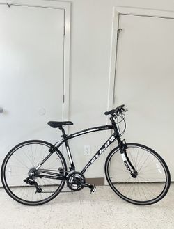 Fuji 3.0 Absolute Hybrid Bike 