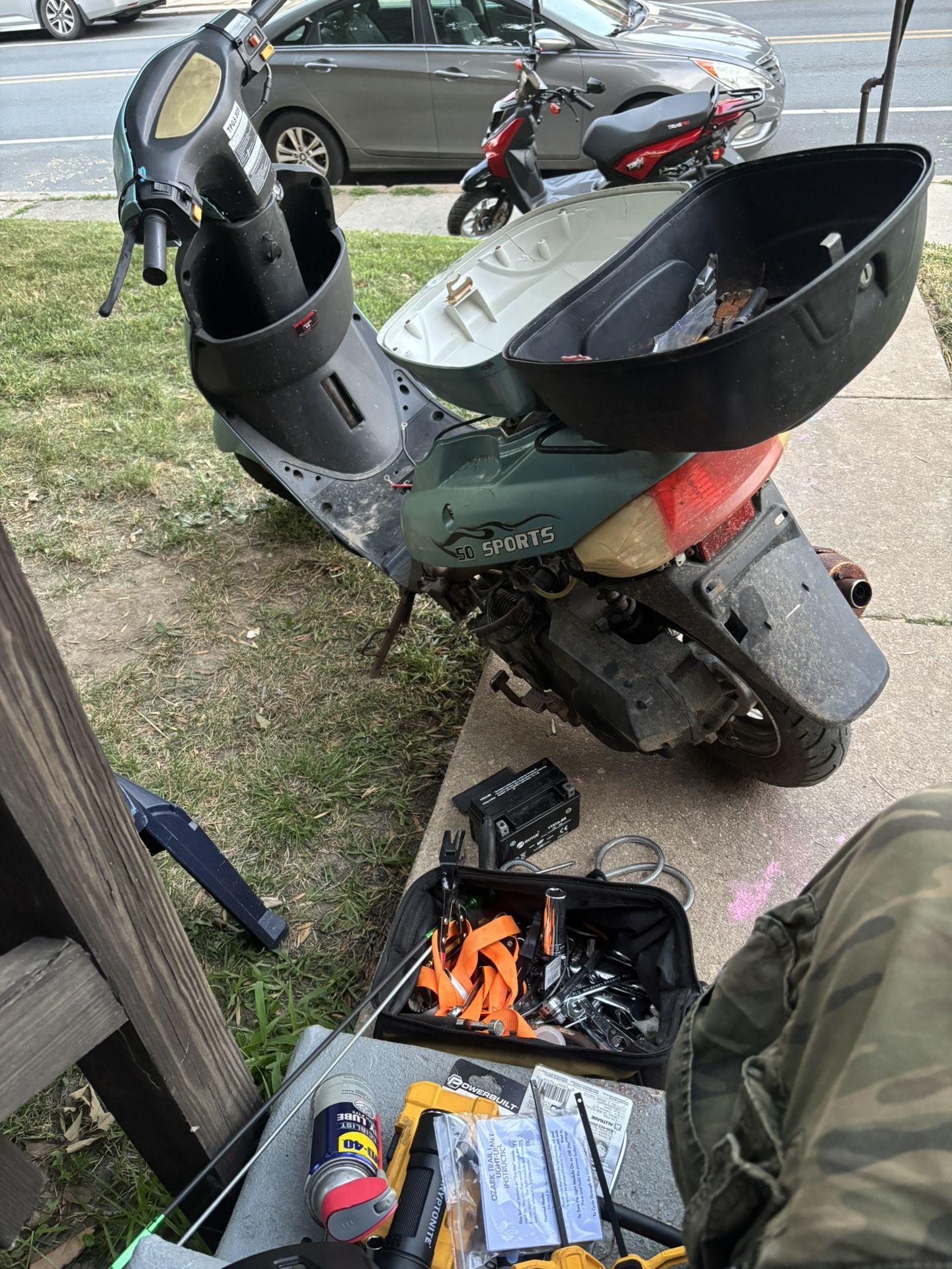 Moped Frame And 50cc In Parts