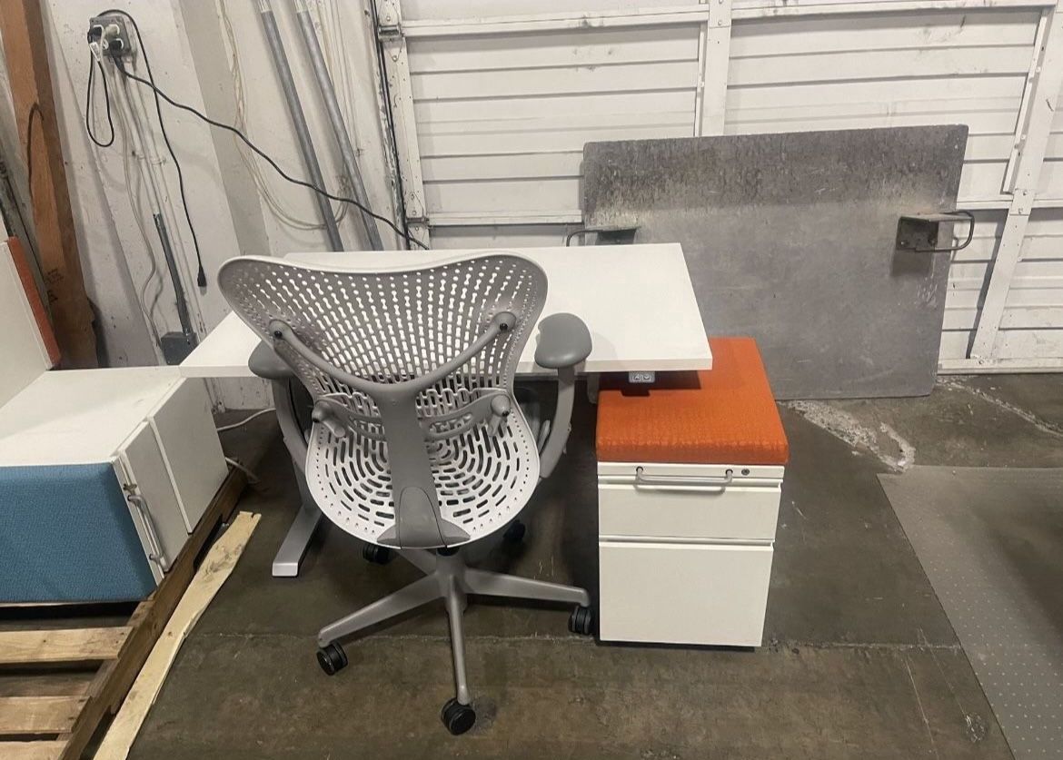 J Star Motion 48” Desk! We Also Have Chairs, Monitor Arms, Monitors, And More!