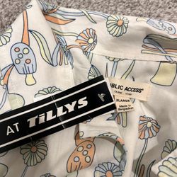 Public Access Button Up XL