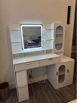 White makeup vanity