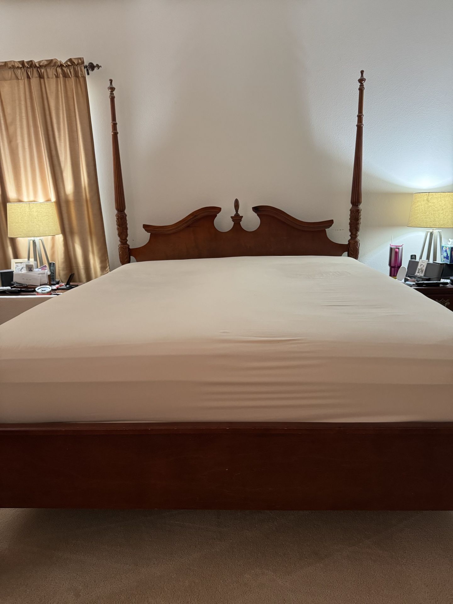 CAL KING BED FRAME WITH POST IN XLNT CONDITION