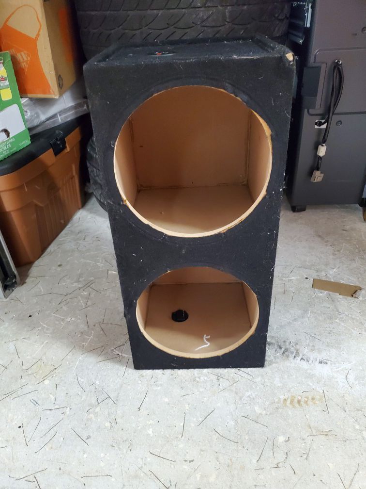 Speaker box for 2-12" woofers *Discounted to $25*