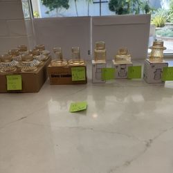 157 Units Of Amber Glass Taper Candle Holders 