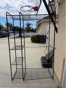 Wire closet