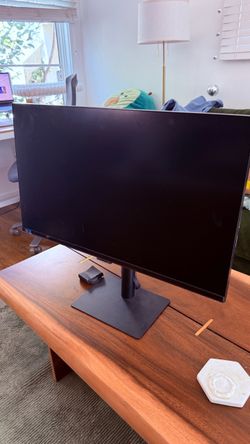Samsung 27” S80UA 4K USB-C Monitor
