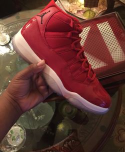 Jordan 11 gym red(win like 96)