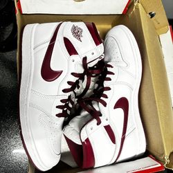 Jordan 1 Retro High '85 OG Metallic Burgundy