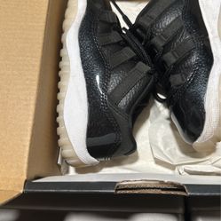 Jordan 11 