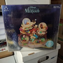 NEW NEVER OPENED LITTLE MERMAID GLOBE