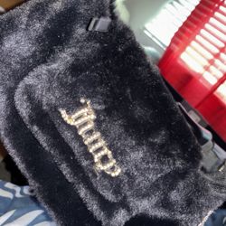 Juicy Couture fluffy, licorice shoulder bag, fluffy heart charm, gold chain strap