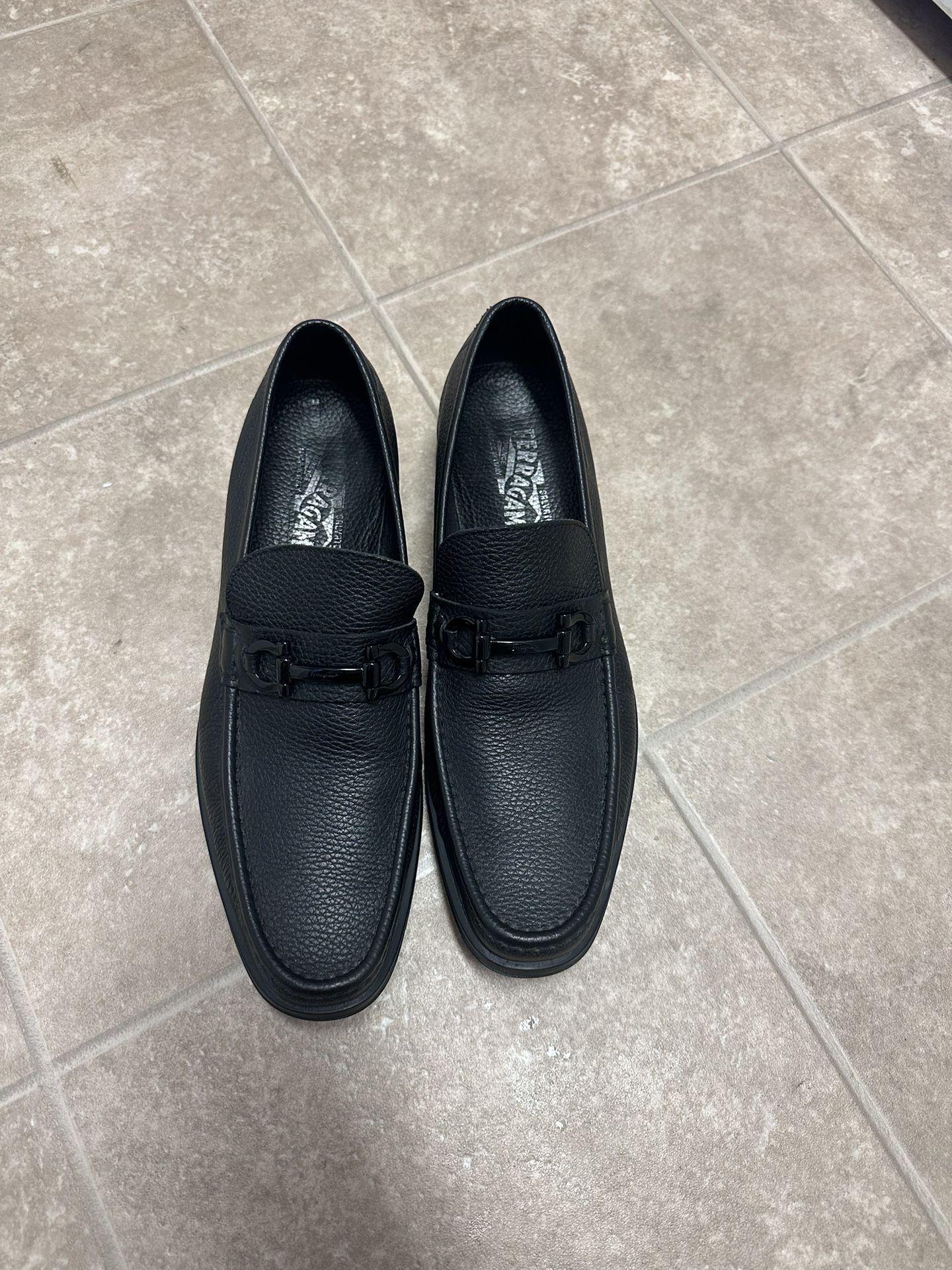 mint condition Ferragamo men’s size 10