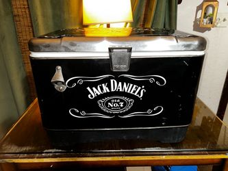 Vintage Jack Daniel's Old No. 7 Igloo Metal Chest Cooler – Lynchburg, Tennessee Edition